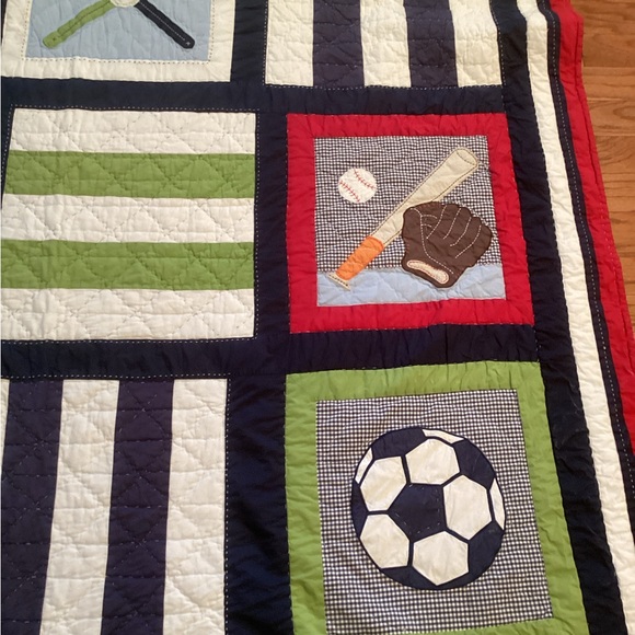 Pottery Barn Kids All Star Sports Quilt with Matching Shams Twin size - Picture 3 of 13